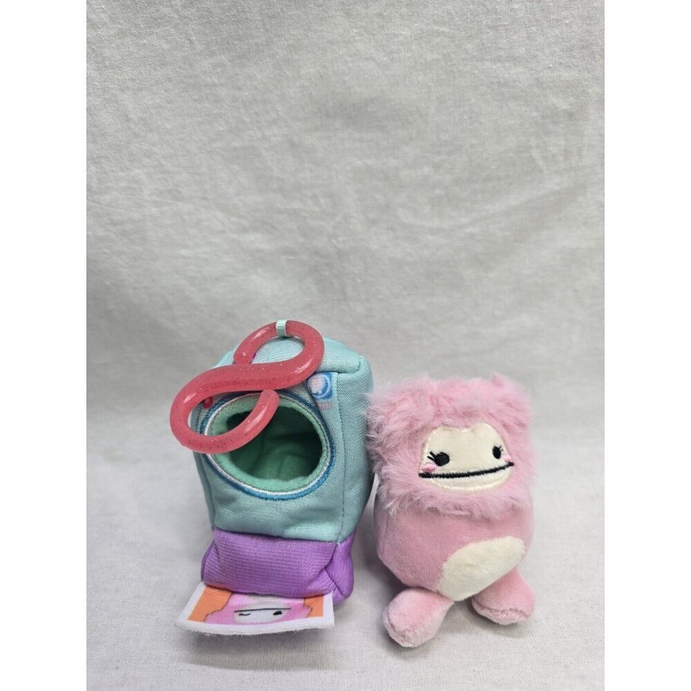 Squishmallow Squishville Style And Play Clip Brina Polaroid